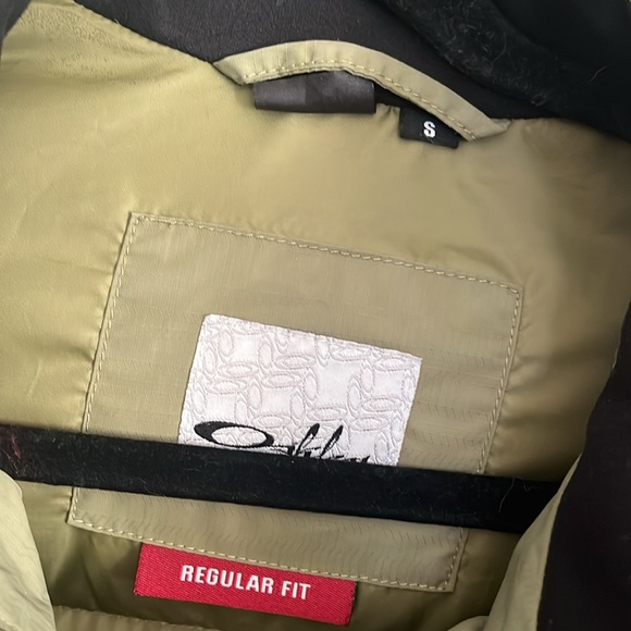 Oakley Green Down Quilted Puffer Jacket  S - Picture 3 of 8